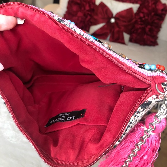 Beaded Cross body - Picture 3 of 3